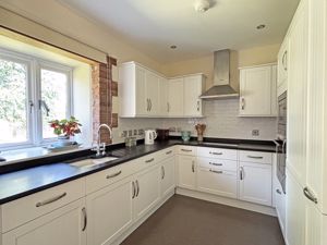 Photo 20- click for photo gallery